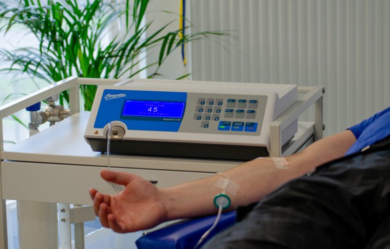 Bild Oxygerät Anwendung + Patient